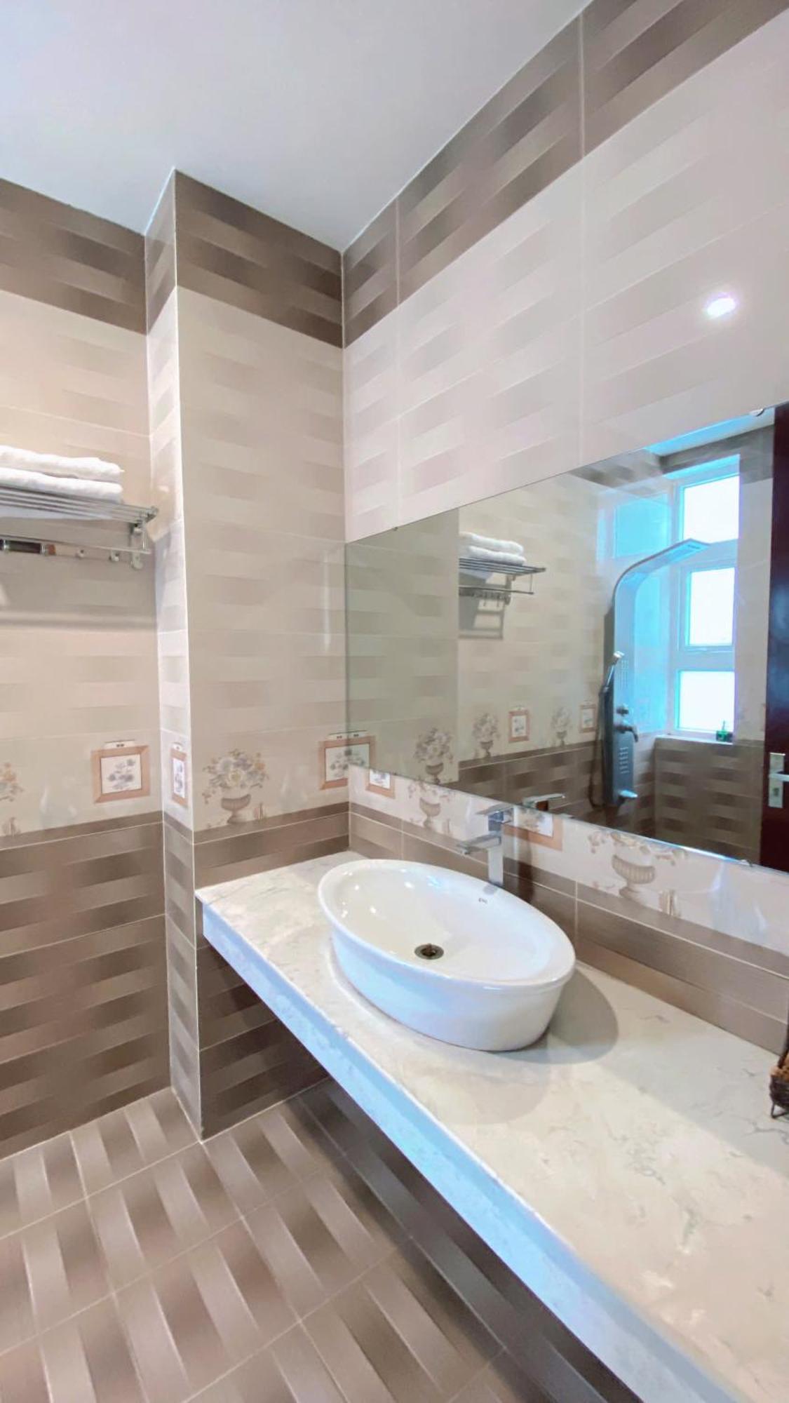 Khách Sạn&căn Hộ Sao Mai Khách sạn 2*
