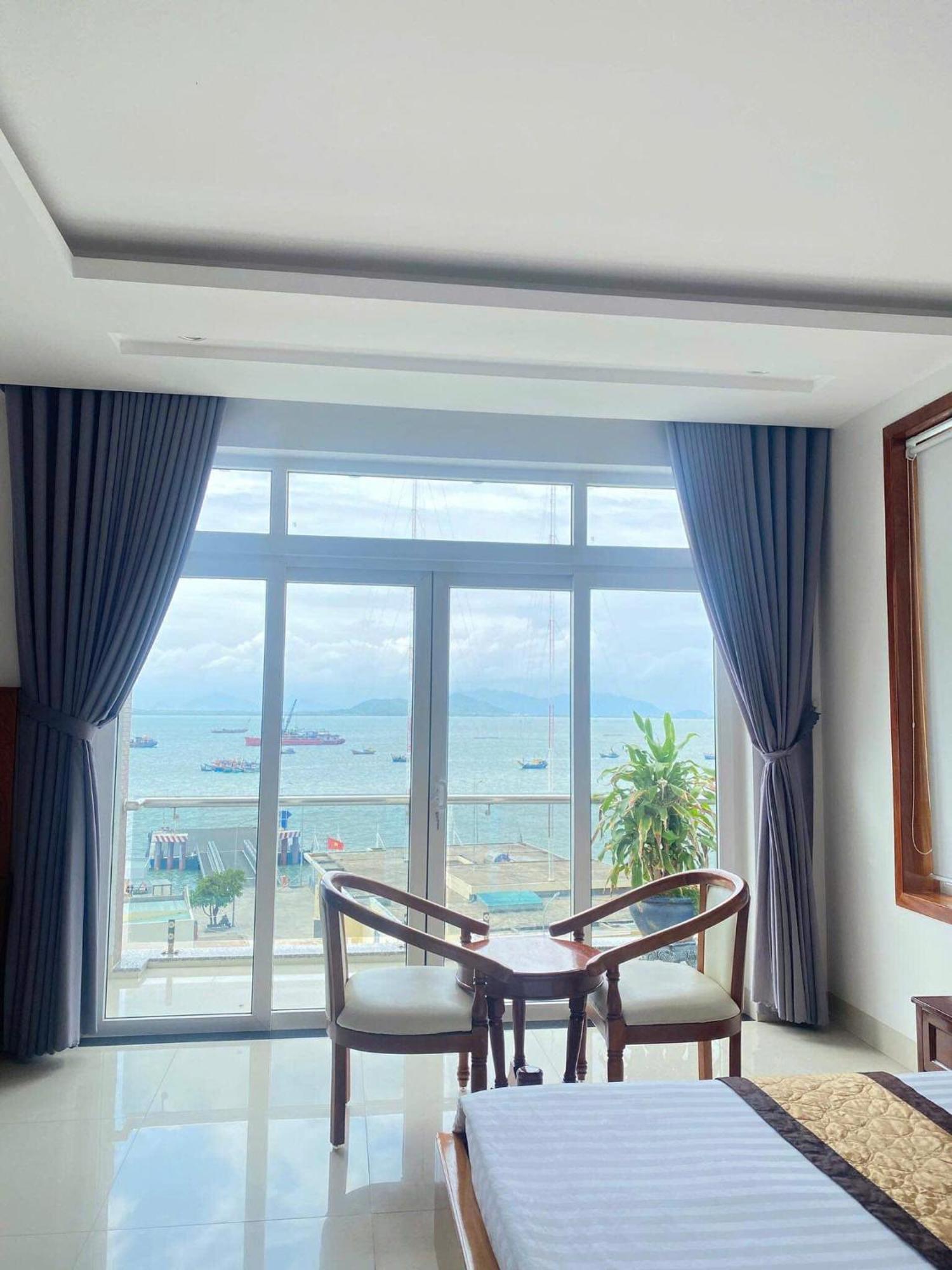 Khách sạn Khách Sạn&căn Hộ Sao Mai 2*